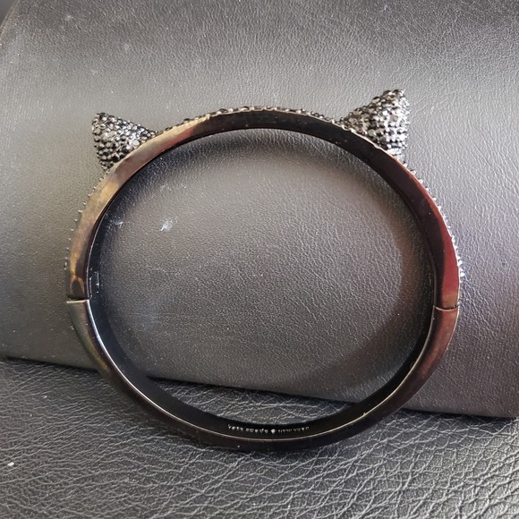 Kate Spade Jazz Things Up Cat Ears Hinged Bangle Black with Pave Crystals Signed - Picture 9 of 9